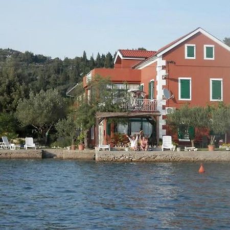 Apartments By The Sea Blace, Neretva Delta - Usce Neretve - 16068 外观 照片