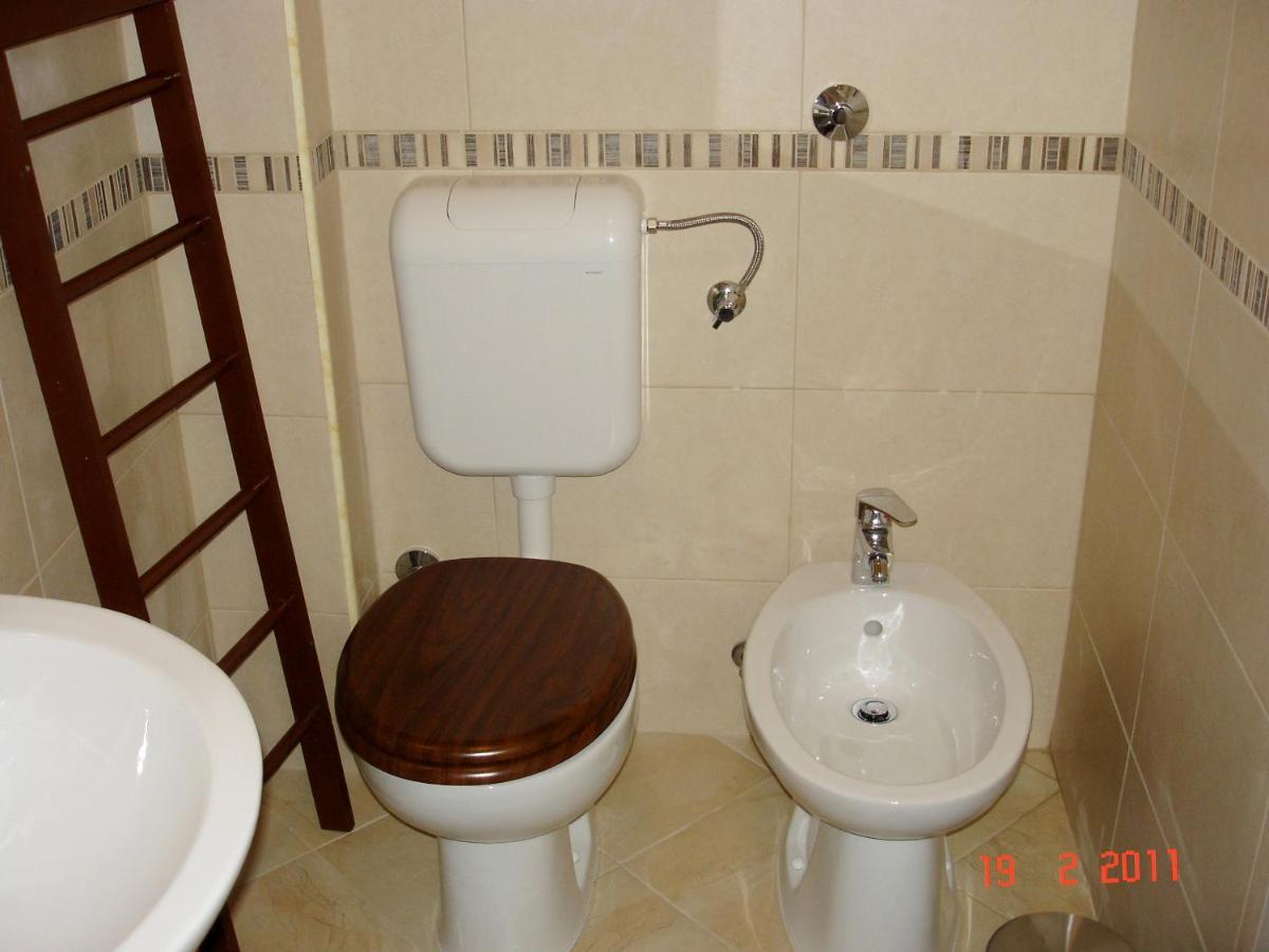 Apartments By The Sea Blace, Neretva Delta - Usce Neretve - 16068 外观 照片