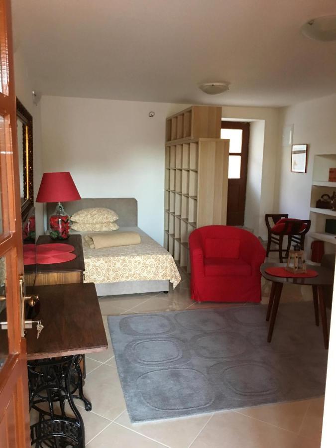 Apartments By The Sea Blace, Neretva Delta - Usce Neretve - 16068 外观 照片
