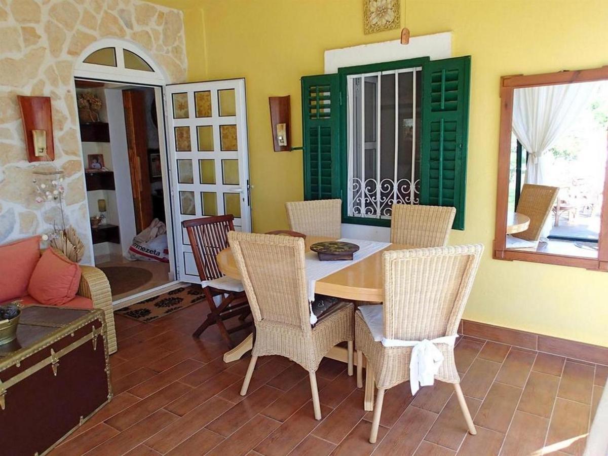 Apartments By The Sea Blace, Neretva Delta - Usce Neretve - 16068 外观 照片