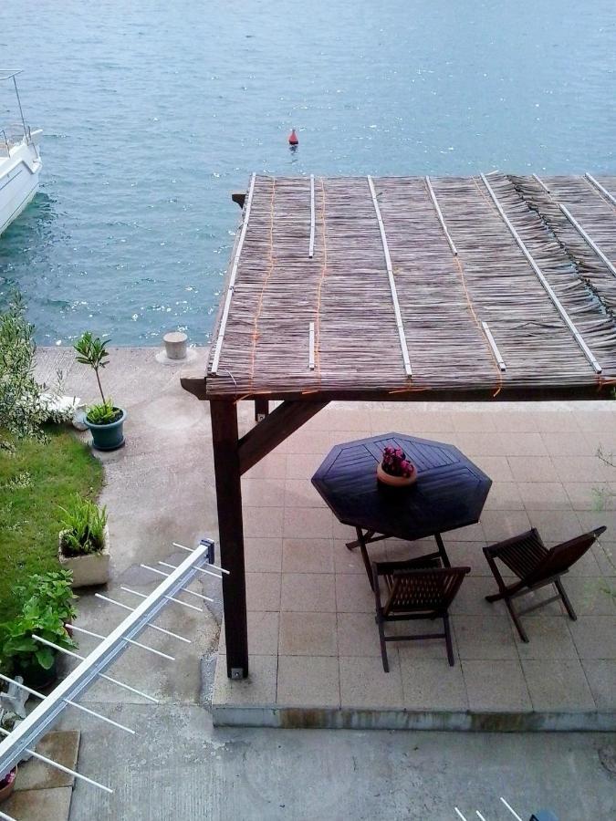 Apartments By The Sea Blace, Neretva Delta - Usce Neretve - 16068 外观 照片